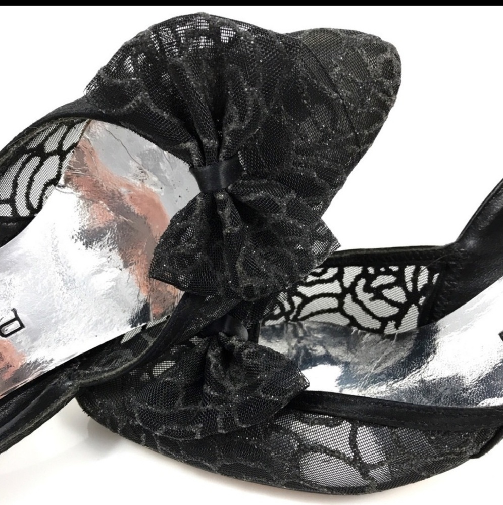 Vintage Satin and Mesh heel - Picture 6 of 7